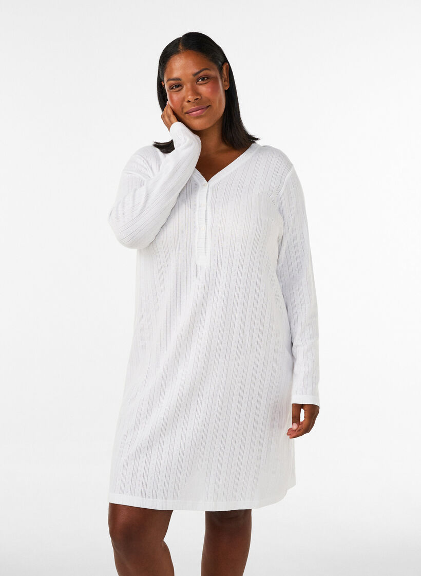 Nuisette en coton biologique avec broderie ajour&eacute;e, Blanc, Model image number 0