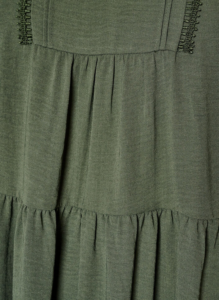 Robe coupe &eacute;vas&eacute;e avec une taille empire, Vert, Packshot image number 2