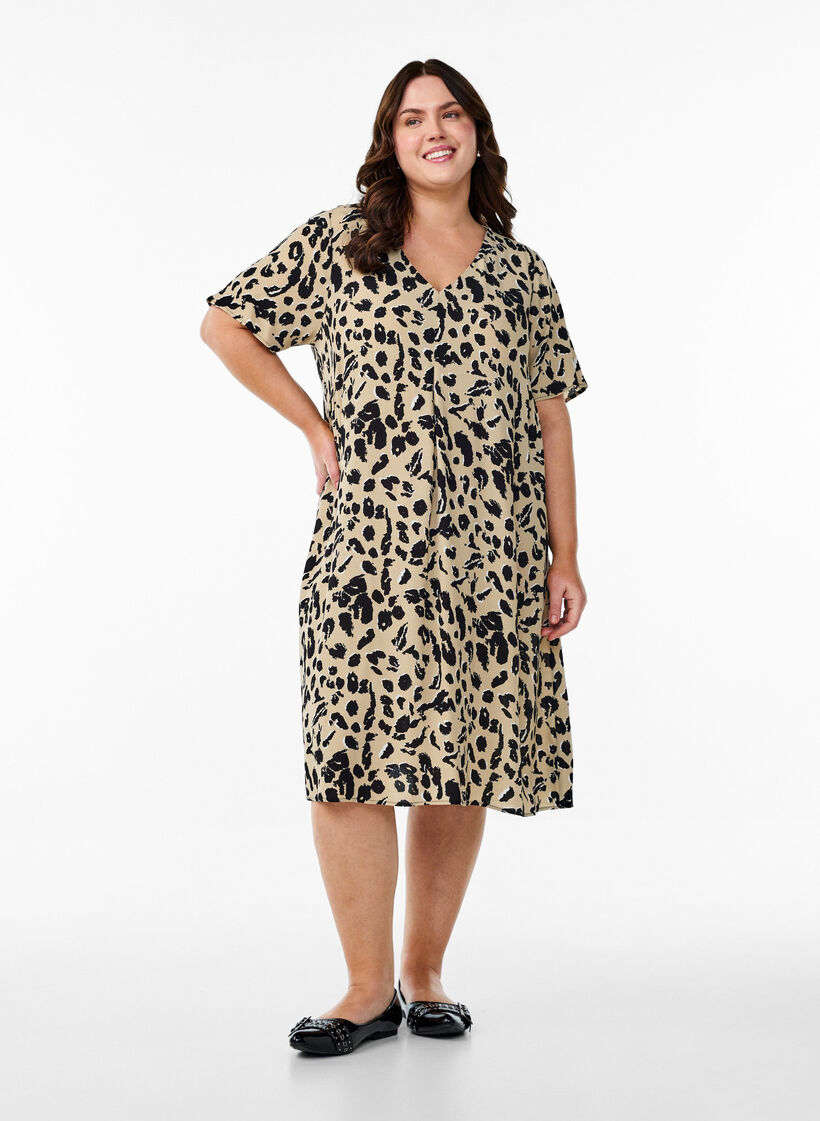 Robe évasée en viscose, Beige, Model image number 1