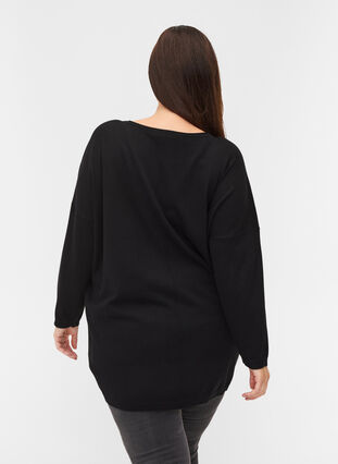 Blouse en tricot en viscose mélangée avec strass, Black, Model image number 1