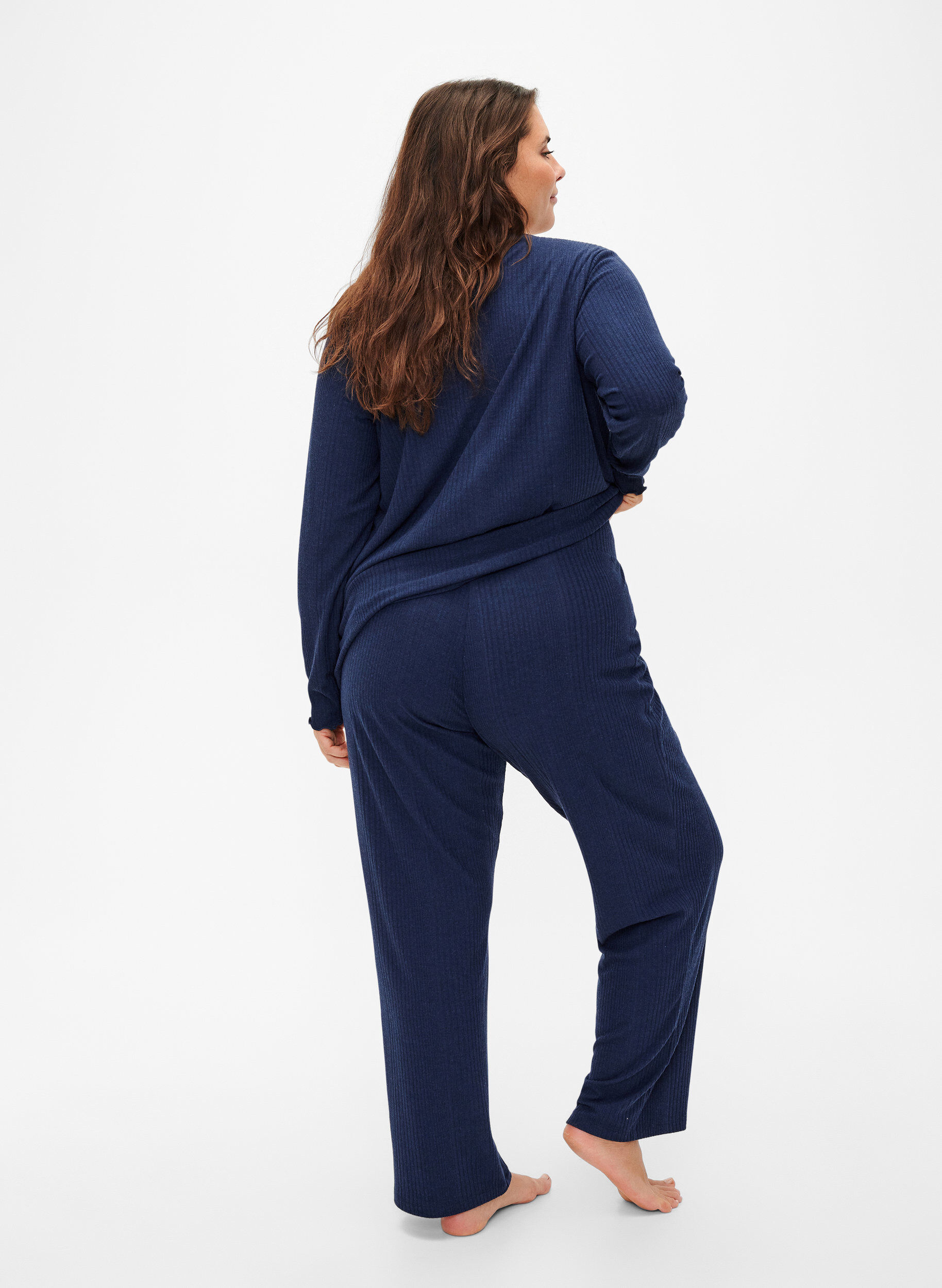 Zizzi Pantalon confortable avec texture ray&eacute;e, Night Sky Mel., Model image number 1