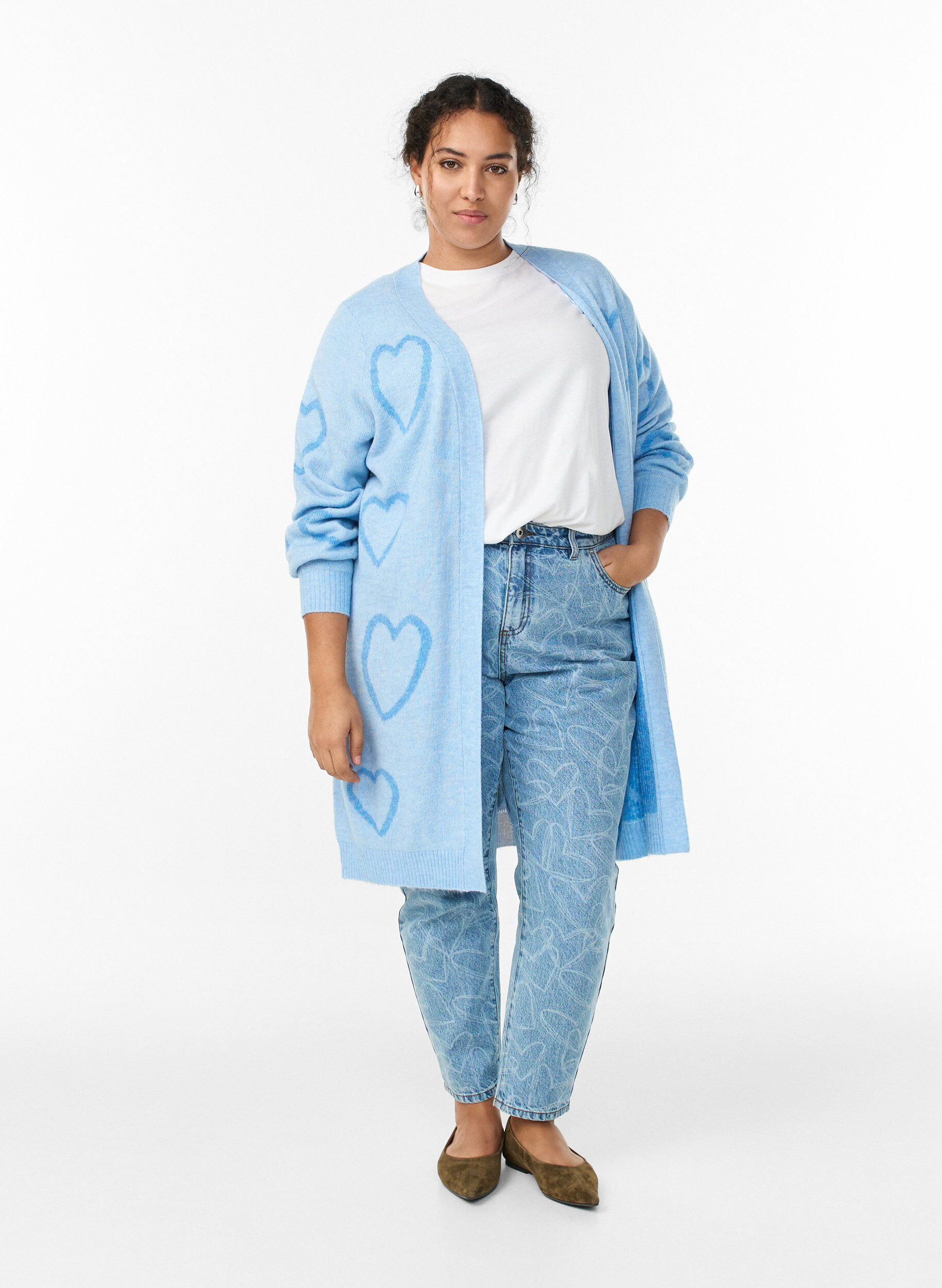 Zizzi Long cardigan &agrave; c&oelig;urs ton sur ton, Bleu, Model image number 1