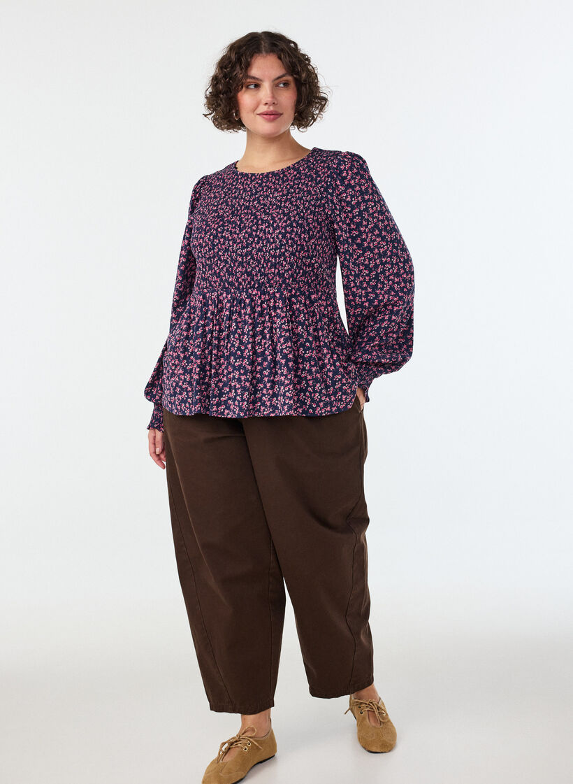 Blouse avec haut smock&eacute; et imprim&eacute; fleuri, Bleu, Model image number 0