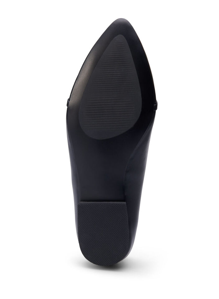 Ballerine à coupe large avec boucle dorée, Black, Packshot image number 4