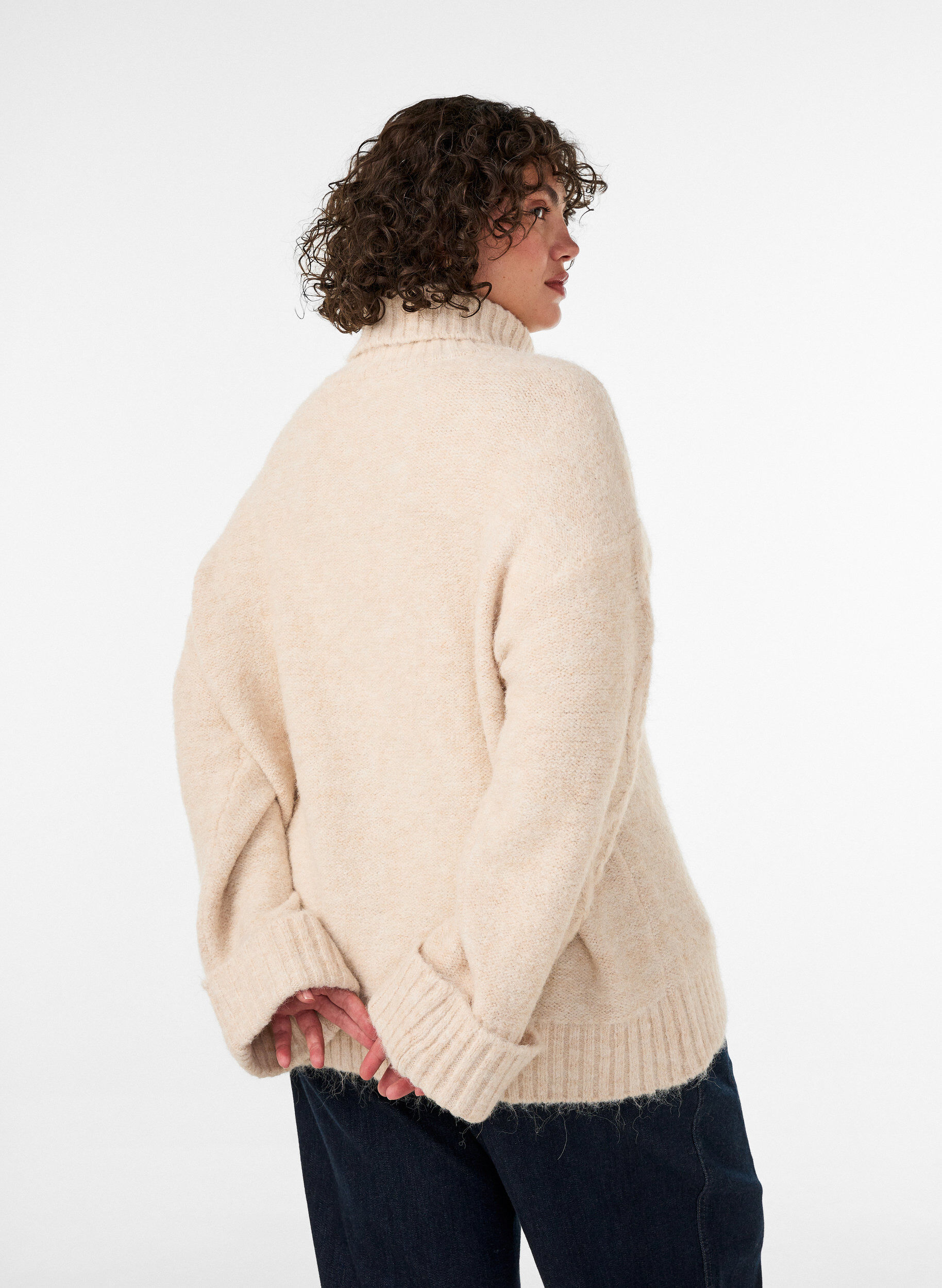 ZizziPull &agrave; col roul&eacute; et torsades, Vanille, Model image number 2