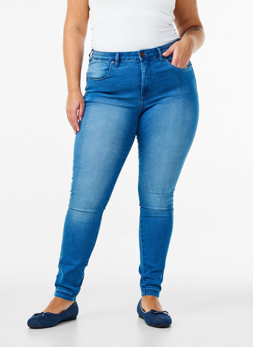 Jean Amy super slim &agrave; taille haute, Light blue, Model image number 2