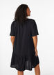 Robe &agrave; manches courtes en coton &agrave; une coupe &eacute;vas&eacute;e, Noir, Model image number 2