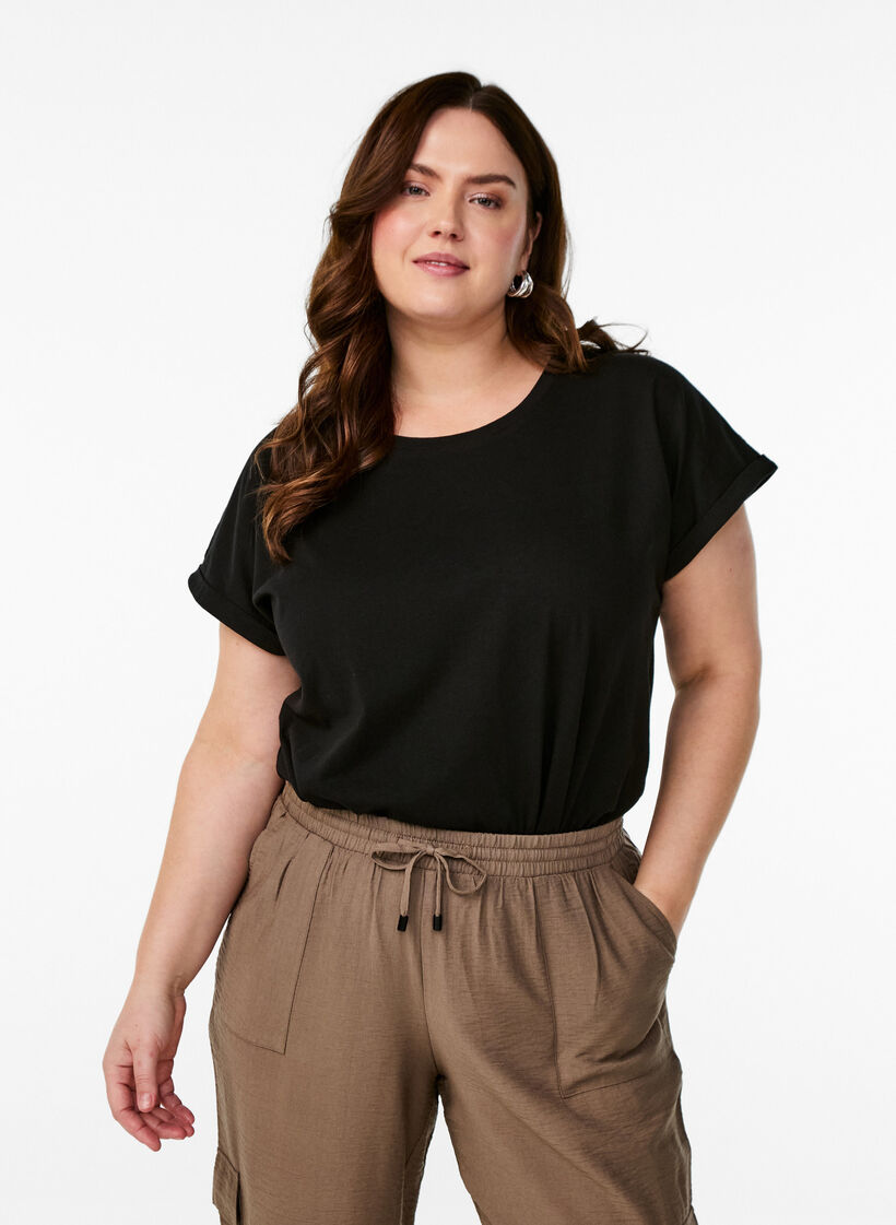 T-shirt &agrave; manches courtes en m&eacute;lange de coton, Noir, Model image number 0