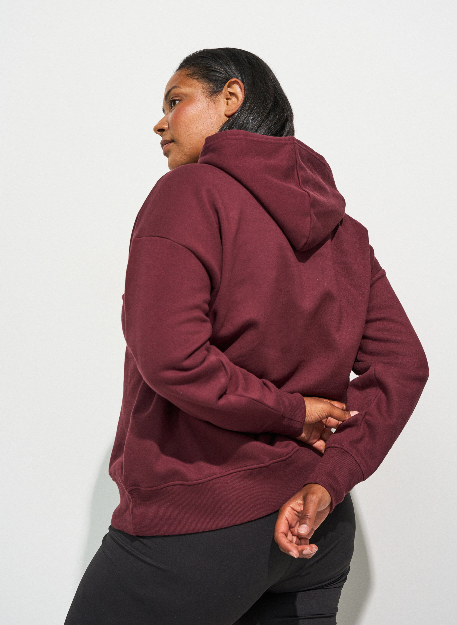 ZizziSweat &agrave; capuche avec imprim&eacute; poitrine, Bordeaux, Model image number 2