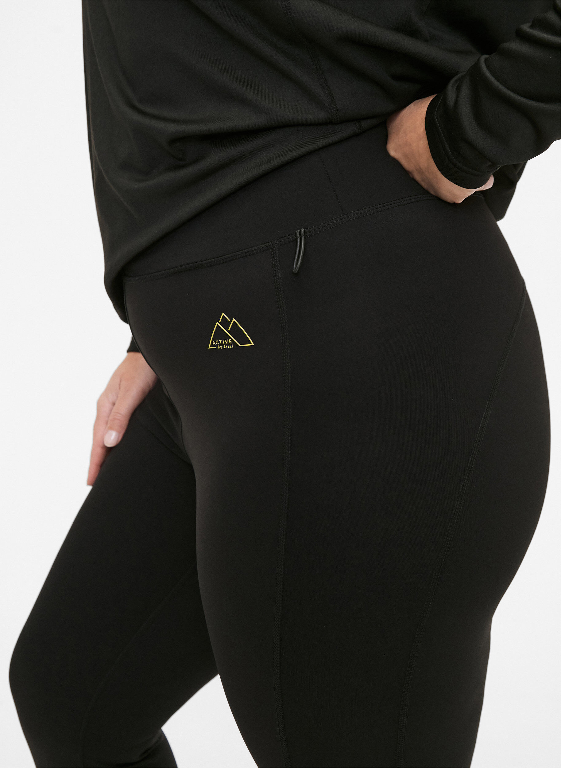 Zizzi Leggings de sport longueur 3/4 avec poches, Black, Model image number 2