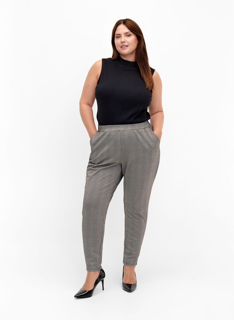 Pantalon court Maddison à carreaux, Beige Brown Check, Model image number 0