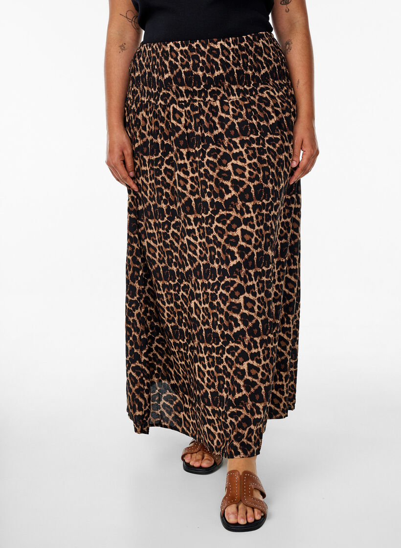 Jupe longue en viscose avec smocks, Marron, Model image number 2