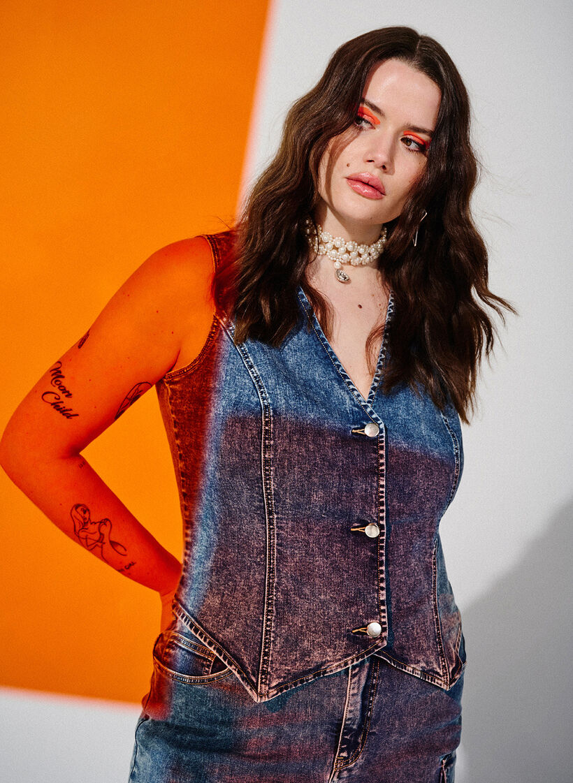 Gilet slim fit en jean avec des boutons, Blue Denim, Image image number 0