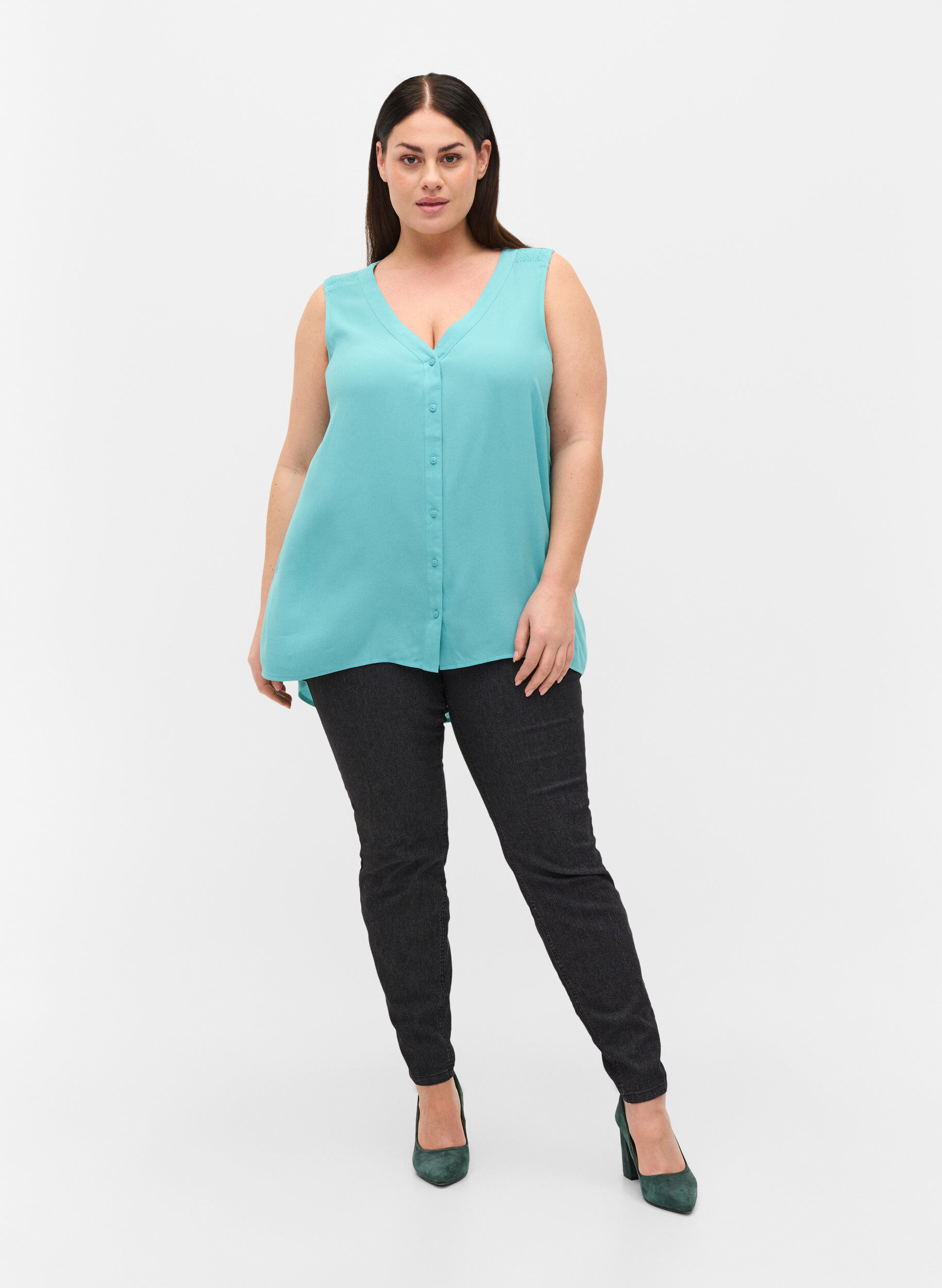 Zizzi Top en viscose imprim&eacute;e avec boutons, Aqua Sea, Model image number 2