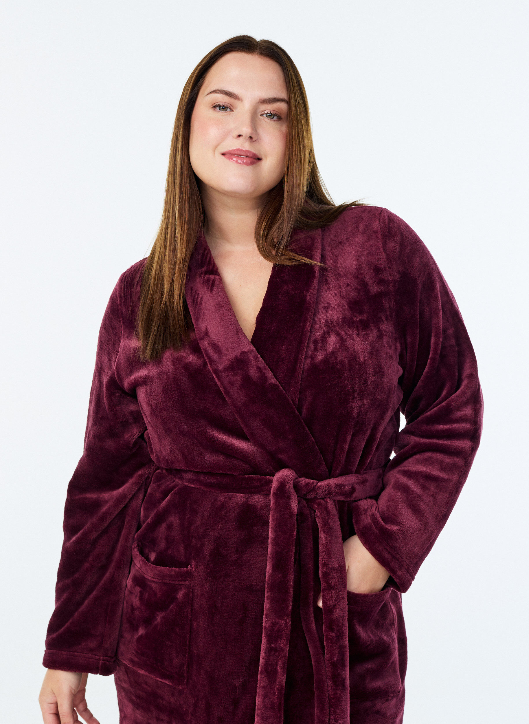 ZizziPeignoir en velours doux avec poches, Bordeaux fonc&eacute;, Model image number 2