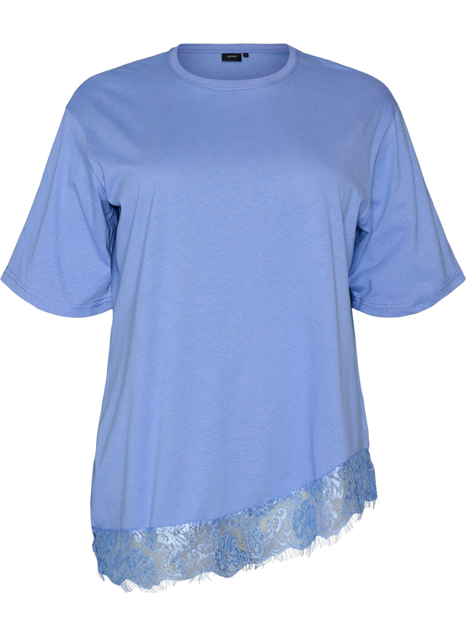 T-shirt avec ourlet asym&eacute;trique en dentelle