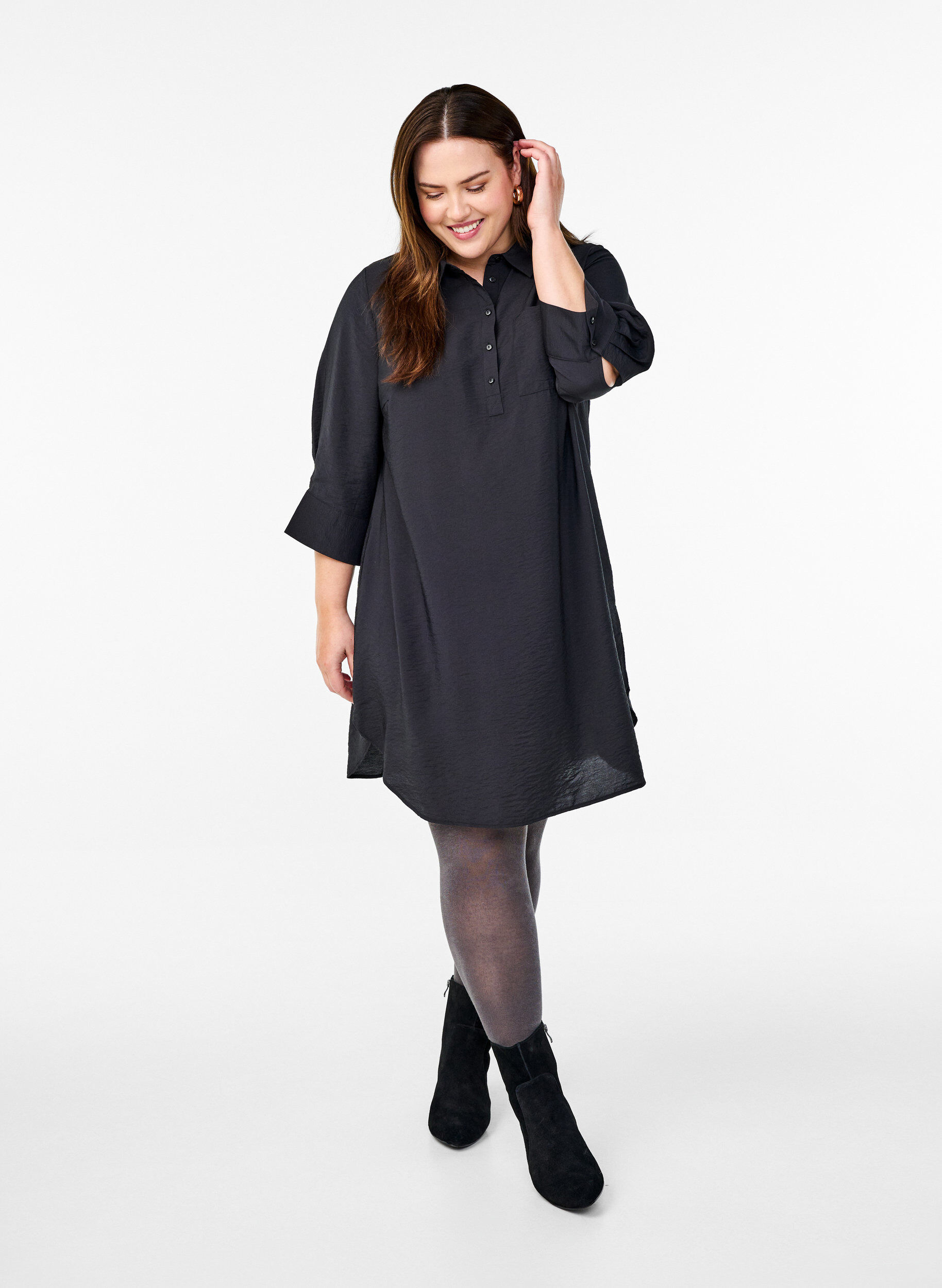 ZizziRobe courte avec col et poche poitrine, Noir, Model image number 1