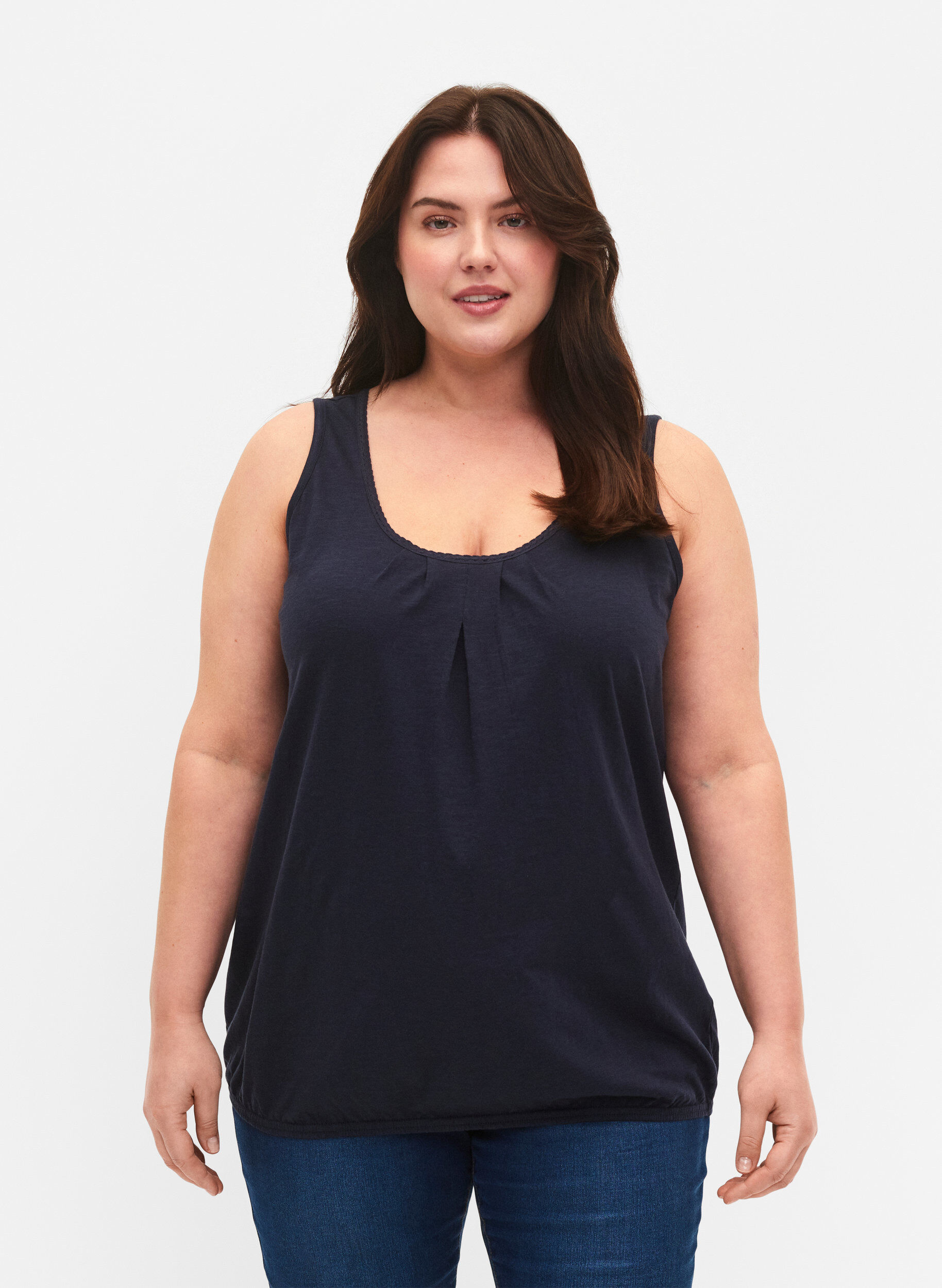 Zizzi Top en coton avec bordure en dentelle, Navy Blazer, Model image number 0