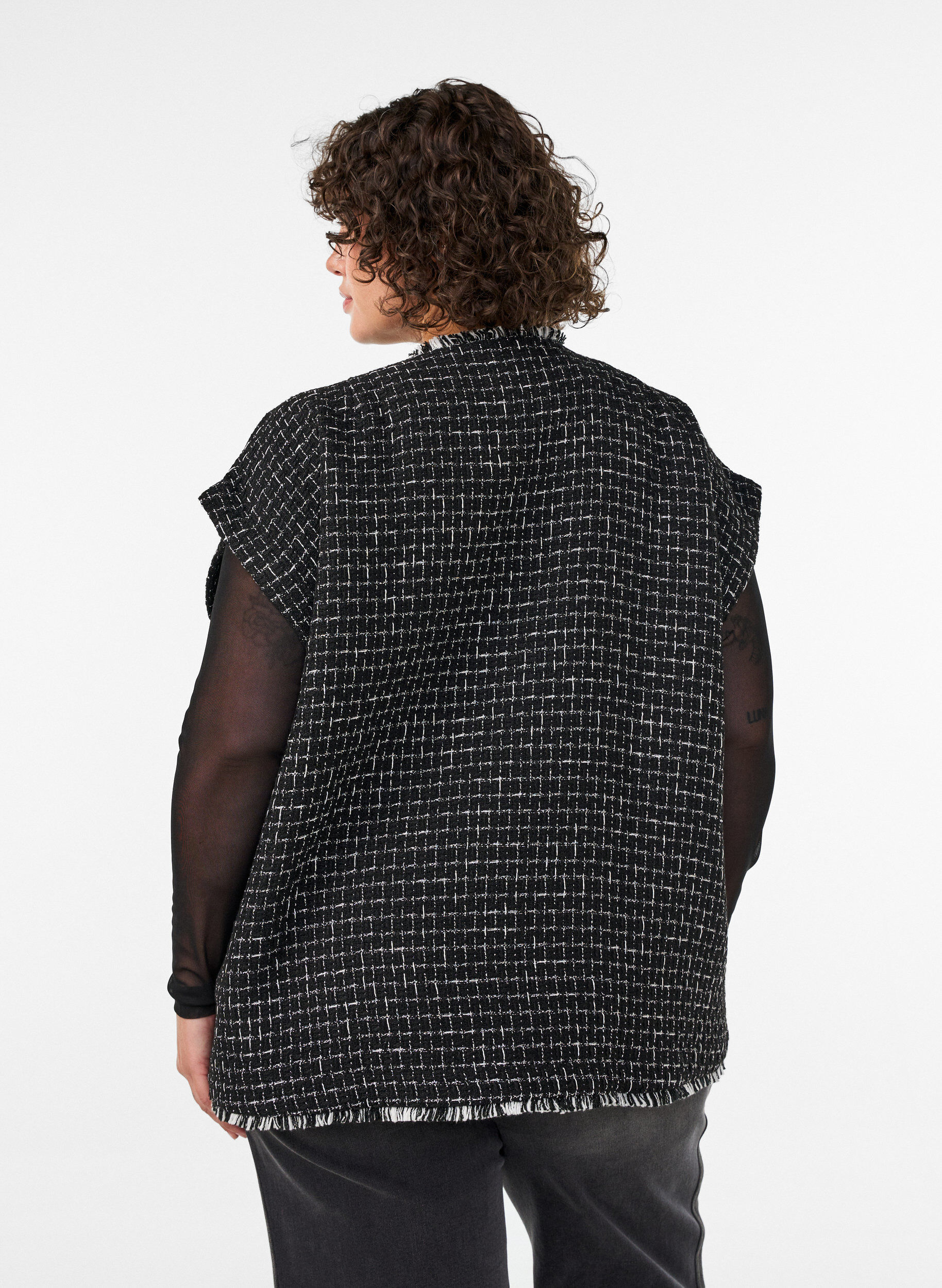 ZizziGilet &agrave; carreaux avec boutons d&eacute;coratifs, Noir, Model image number 2