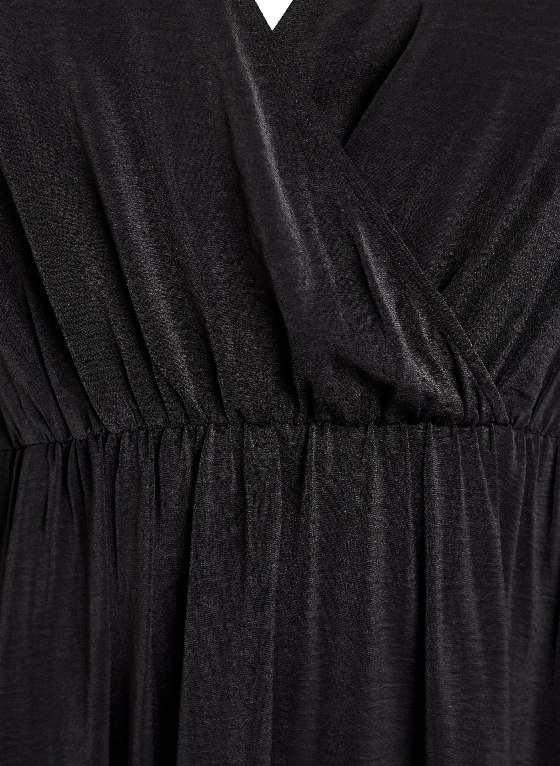 Zizzi Robe midi avec effet portefeuille et manches smock&eacute;es, Noir, Packshot image number 2