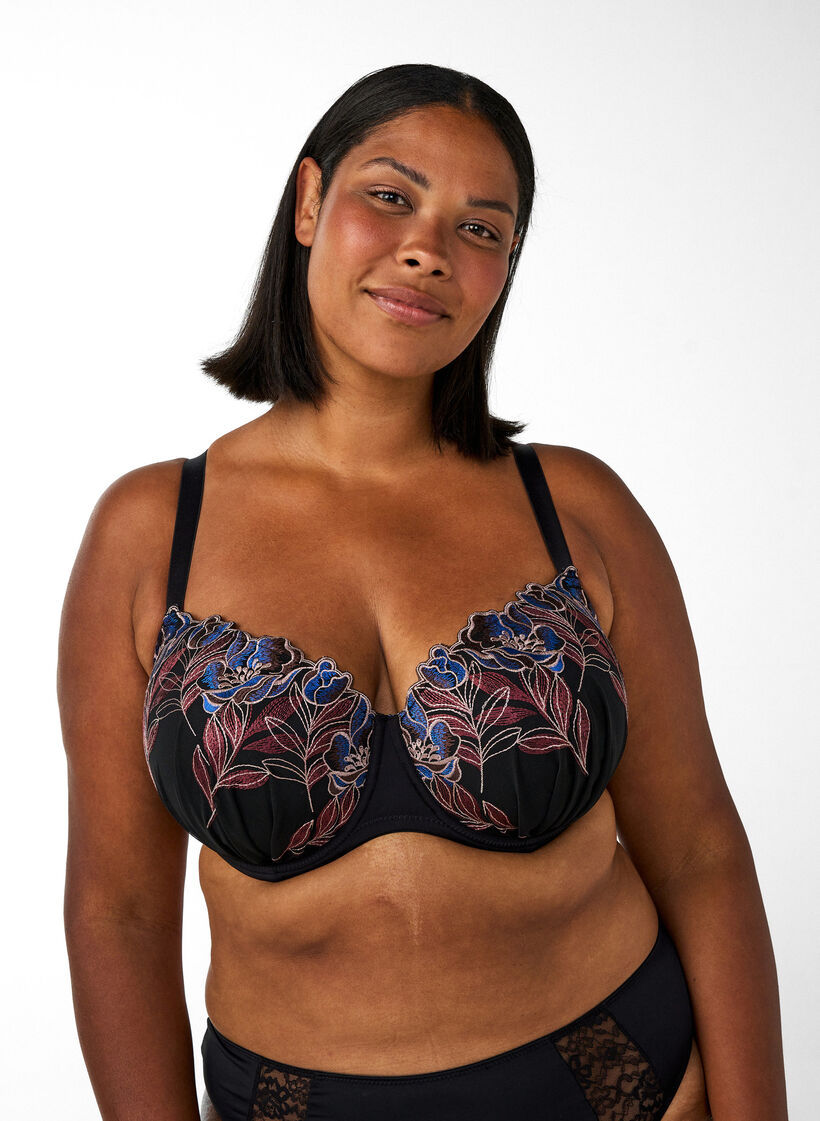 Soutien-gorge moul&eacute; avec broderie florale, Noir, Model image number 0