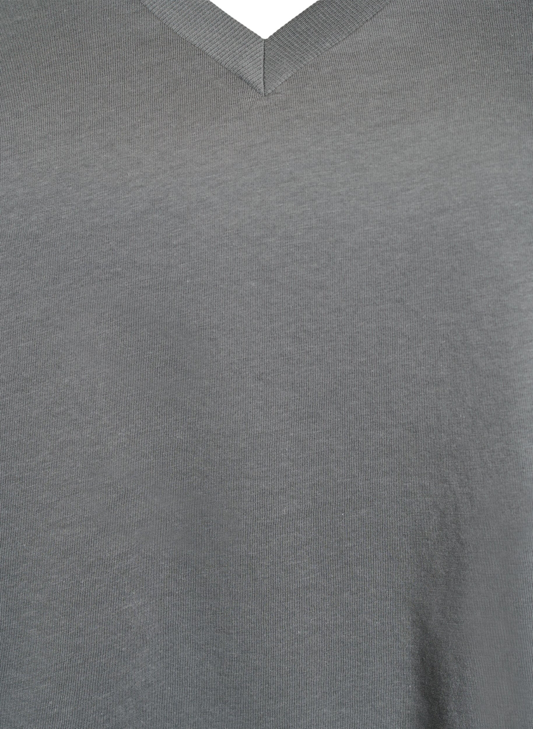 Zizzi T-shirt en coton simple avec encolure en V, Vert fonc&eacute;, Packshot image number 2