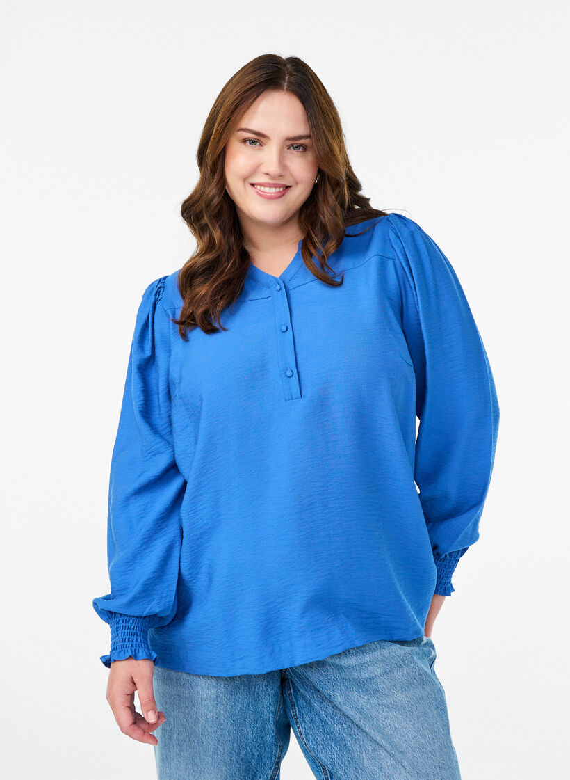 Blouse en viscose avec smock et détails froncés, Bleu, Model image number 0