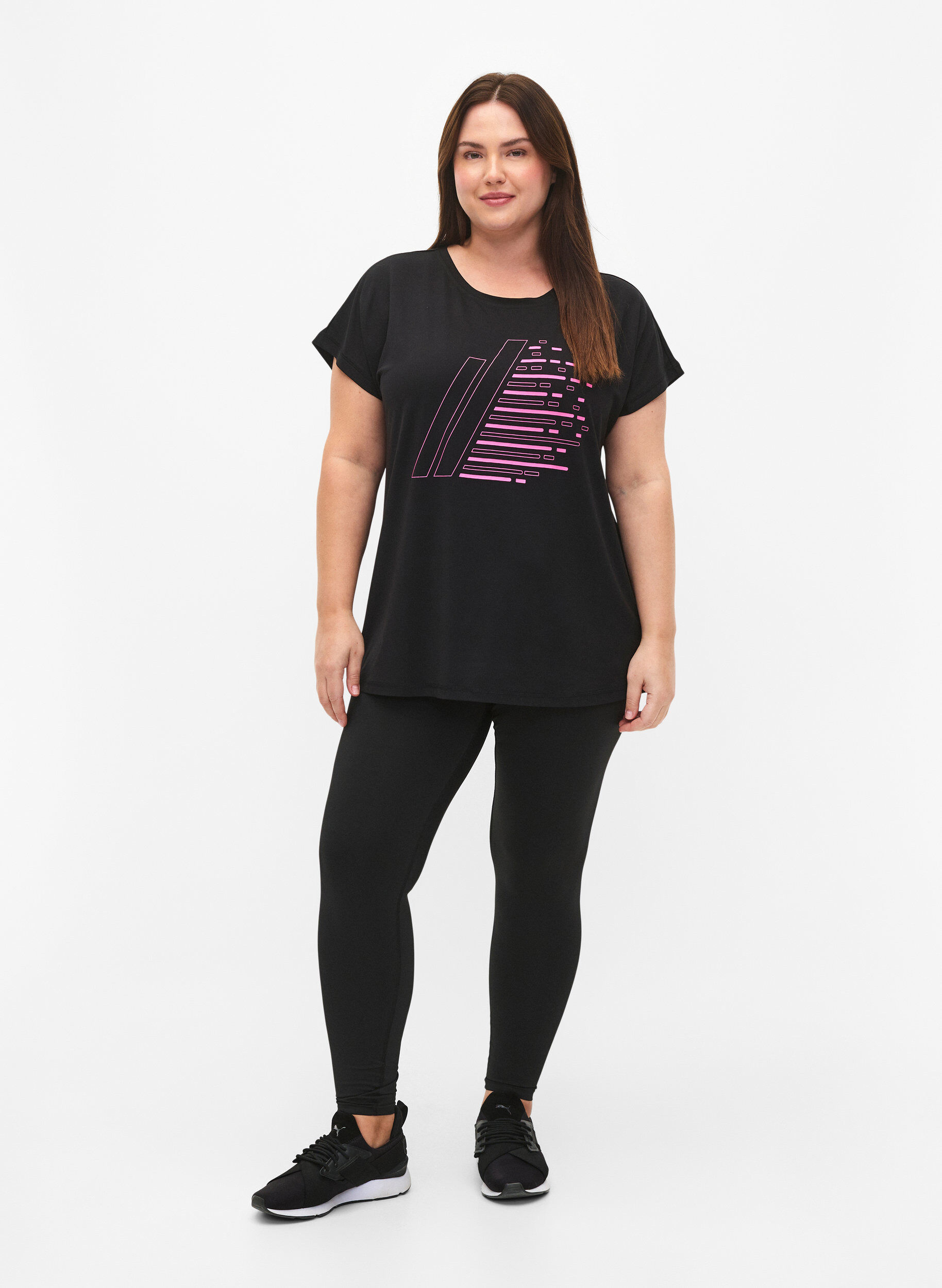 Zizzi T-shirt d'entra&icirc;nement &agrave; manches courtes avec impression, Black/Sugar Plum, Model image number 2