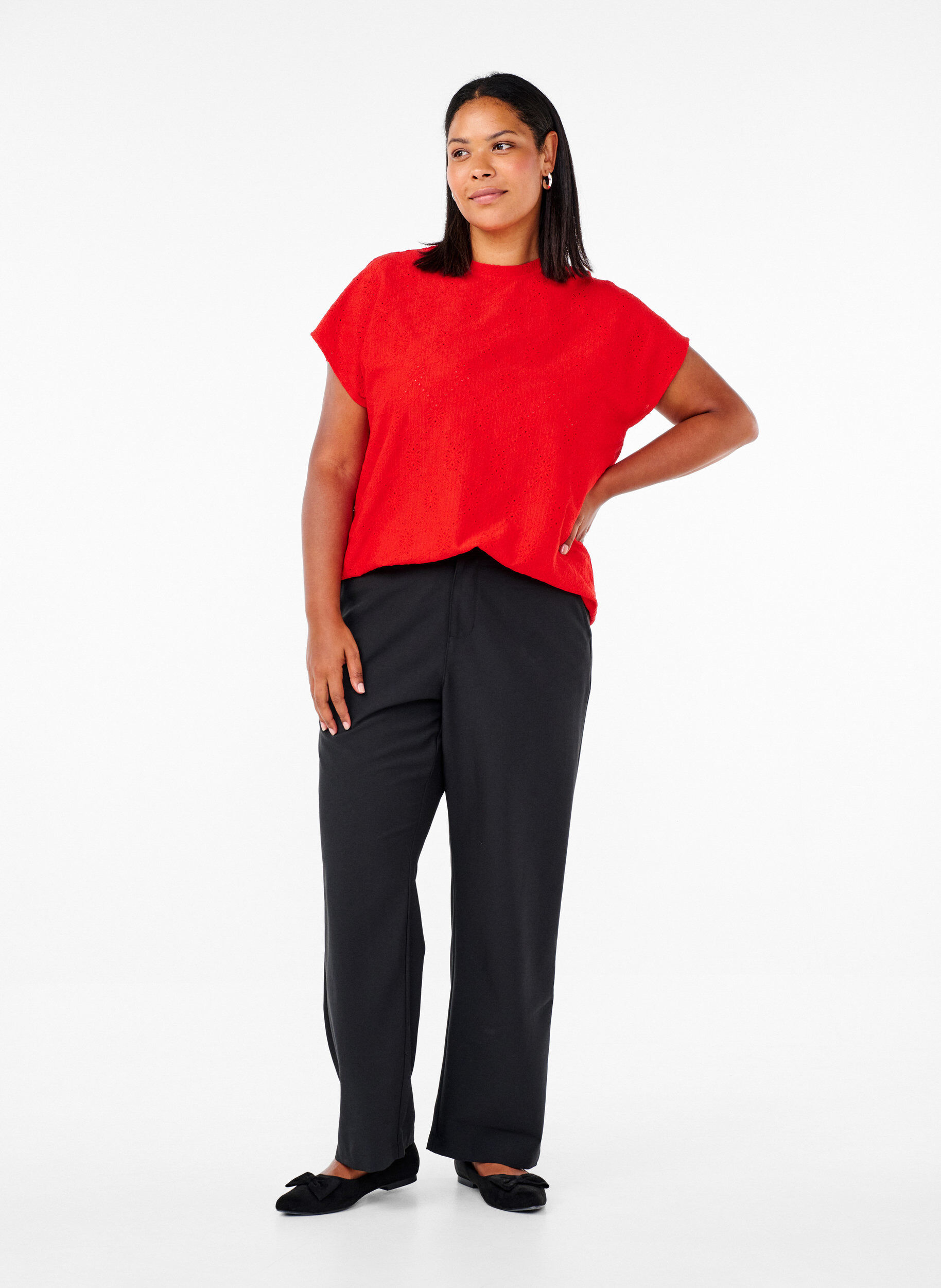 Zizzi Chemisier &agrave; manches courtes avec broderie florale, Flame Scarlet, Model image number 2