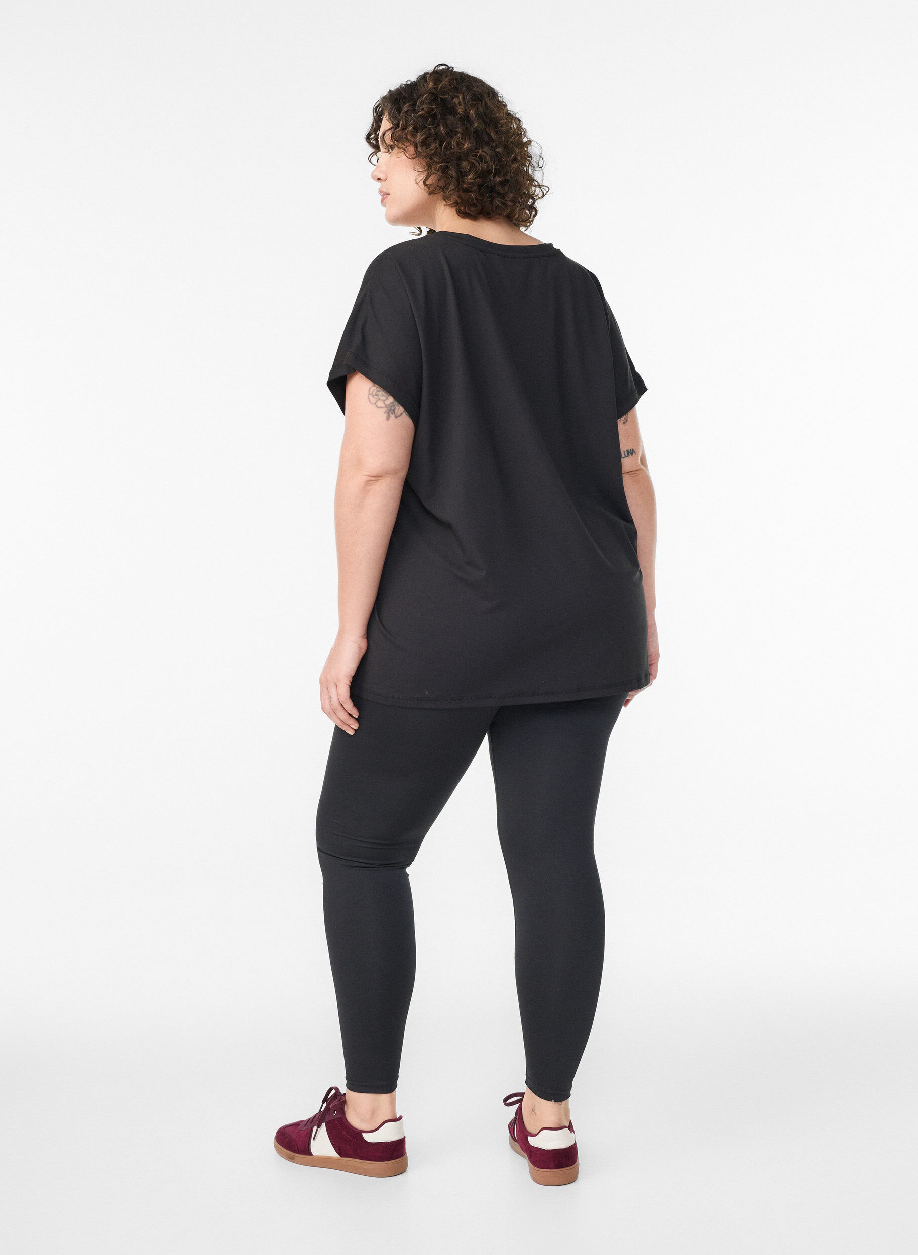 Zizzi Legging sport basic cropped, Noir, Model image number 2