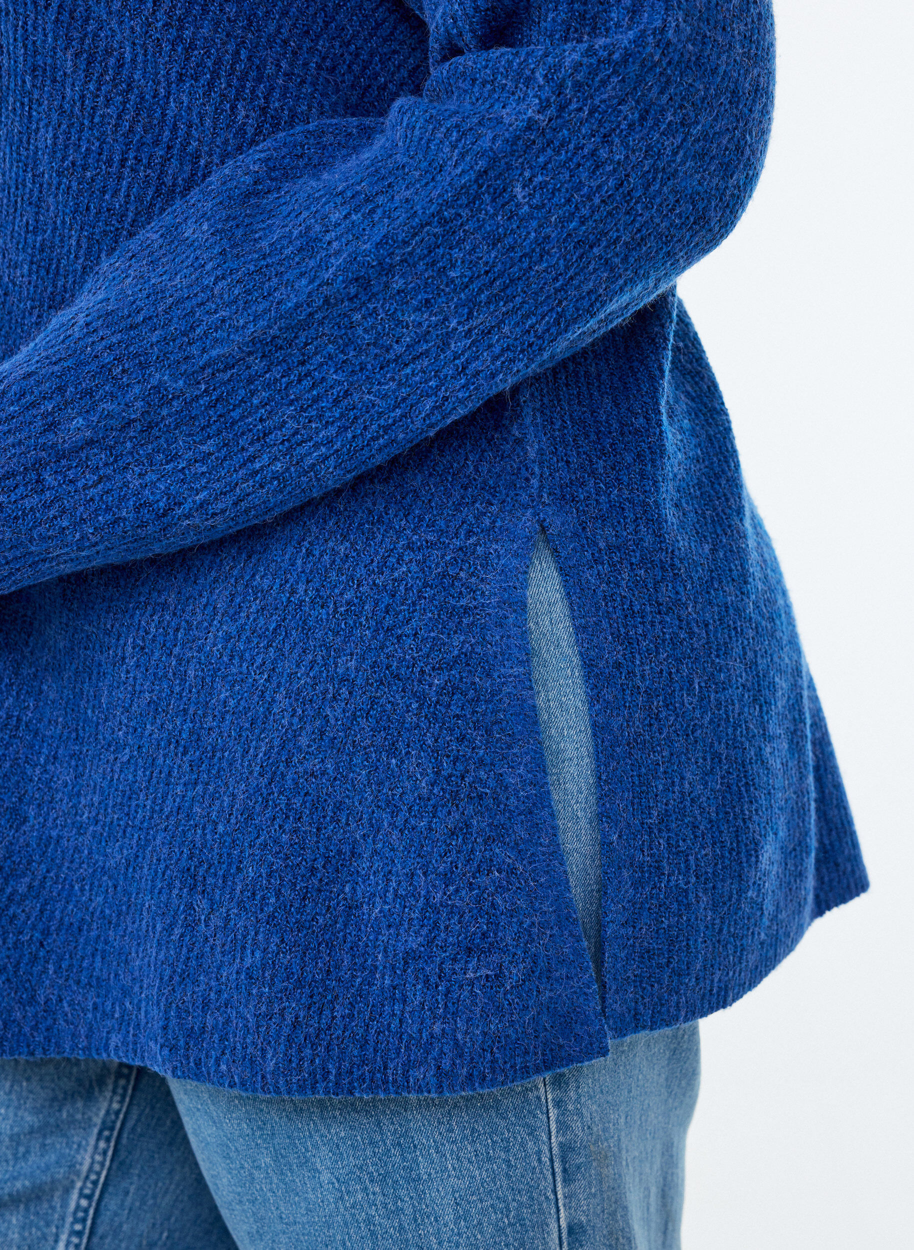 ZizziPull en maille avec motif diagonal et manches raglan, Bleu, Model image number 3