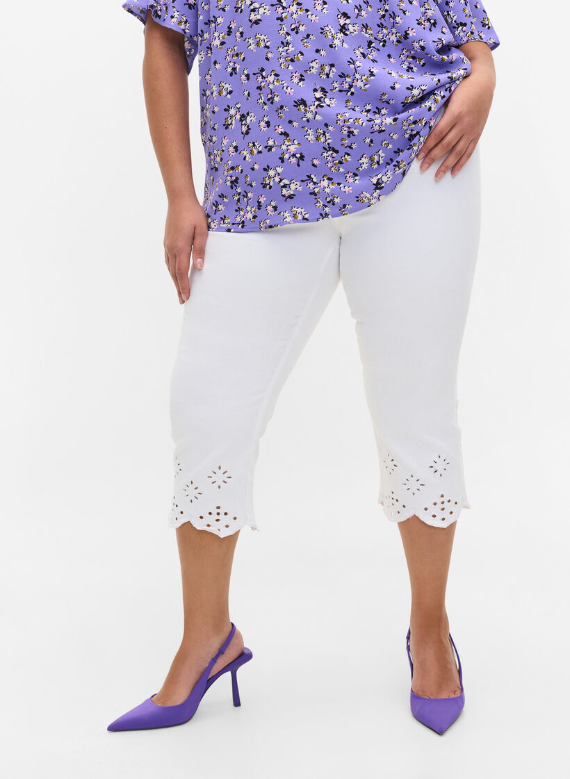 Blouse en viscose à fleurs avec détails dans le dos , Lilac Flower Print, Model image number 2