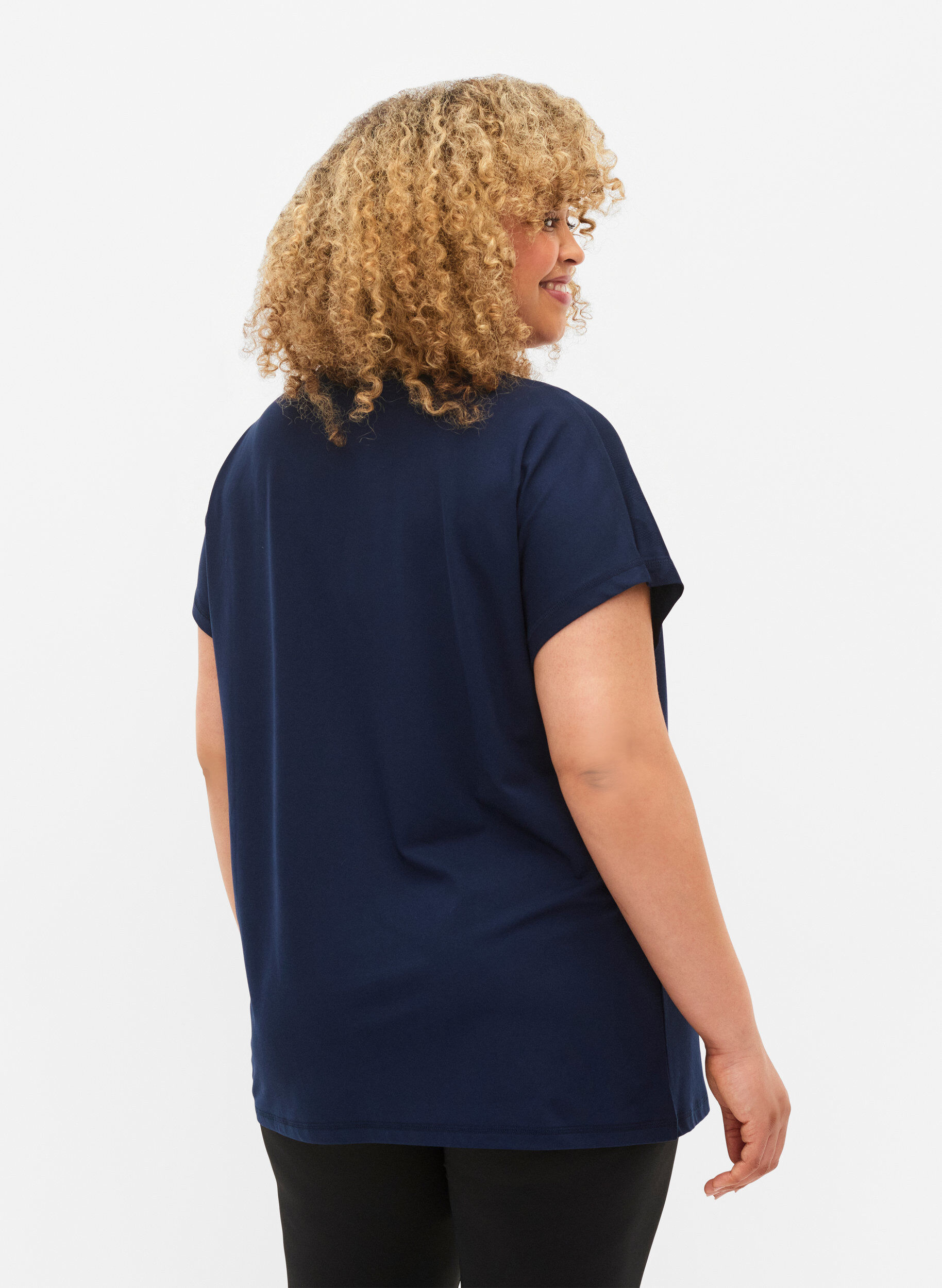 Zizzi T-shirt d'entra&icirc;nement &agrave; col rond, Black Iris ASS, Model image number 1