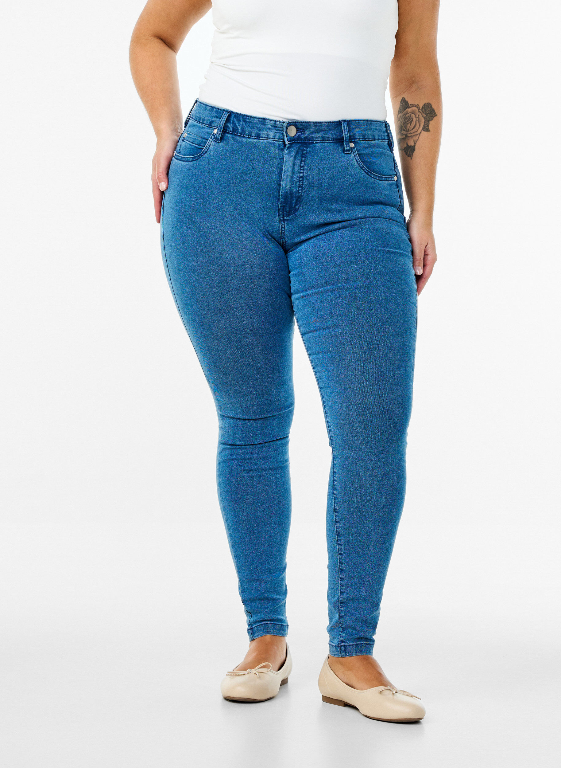 Zizzi Jean Amy super slim taille haute, Bleu, Model image number 2