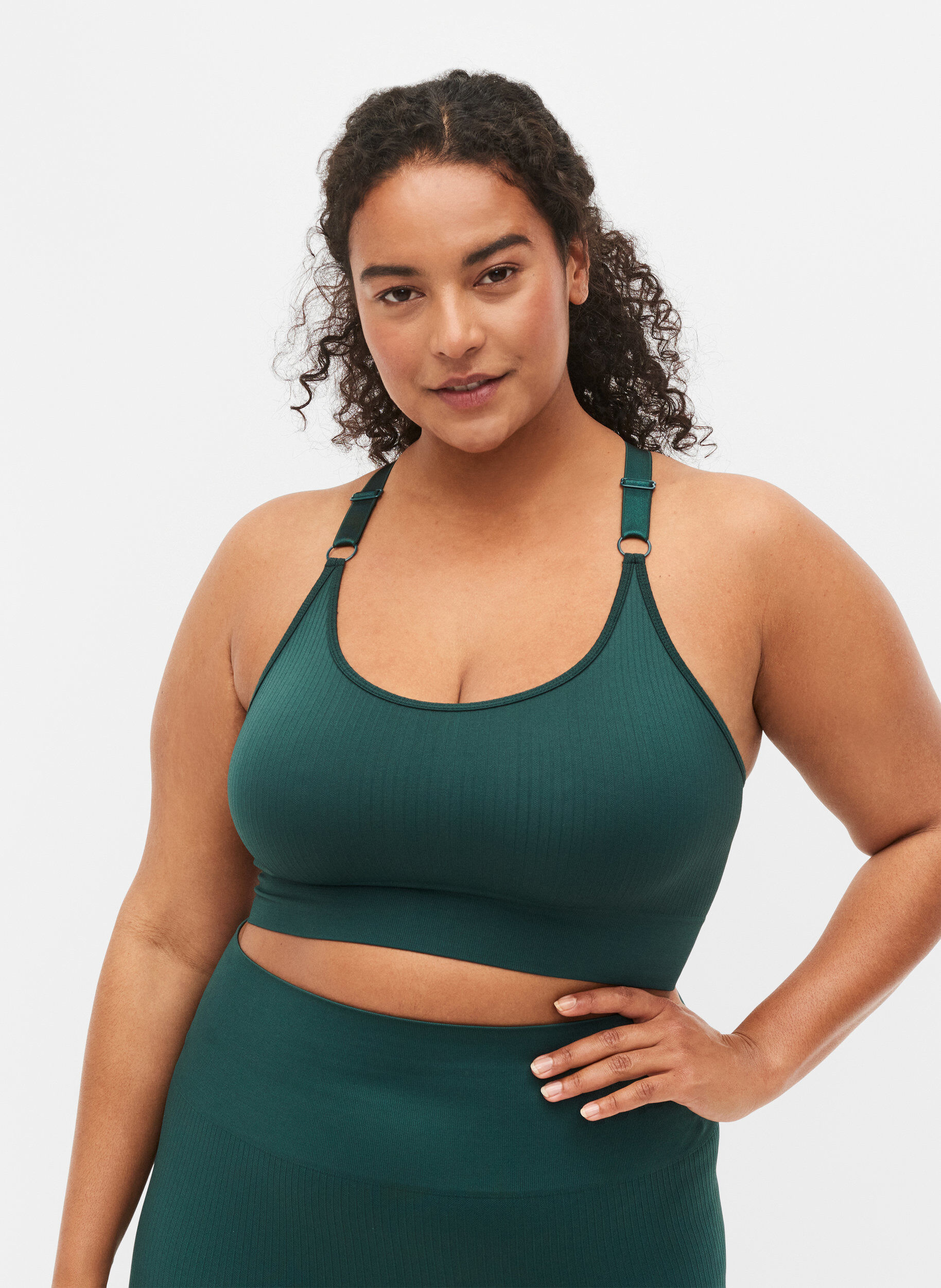 Zizzi Soutien-gorge de sport sans coutures, Pine Grove, Model image number 0