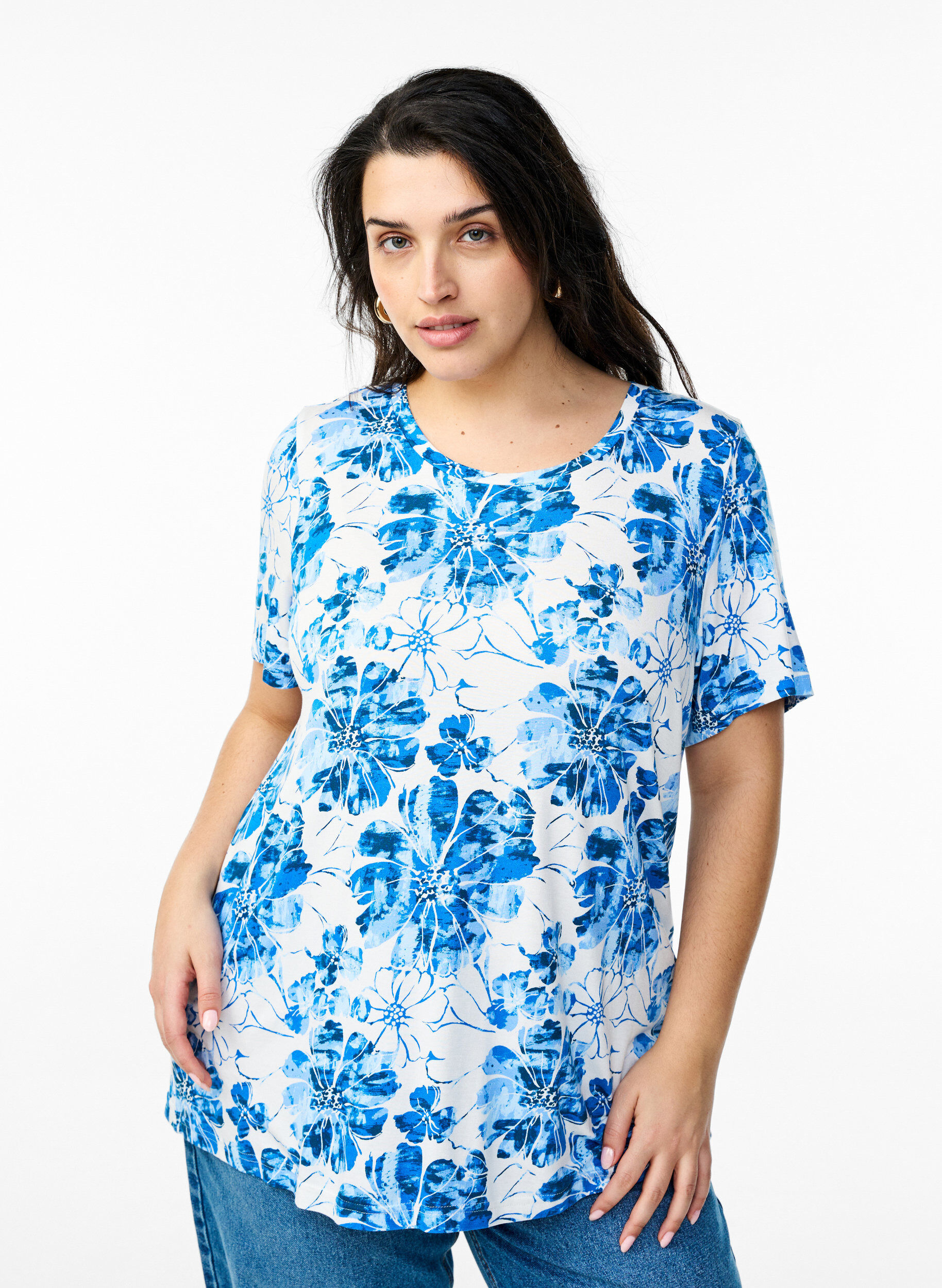 Zizzi T-shirt avec imprim&eacute; floral, Bleu, Model image number 0