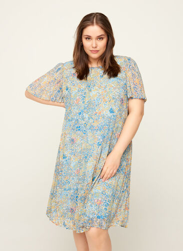 Belle robe plissée fleurs , Light Blue Multi AOP, Model image number 0