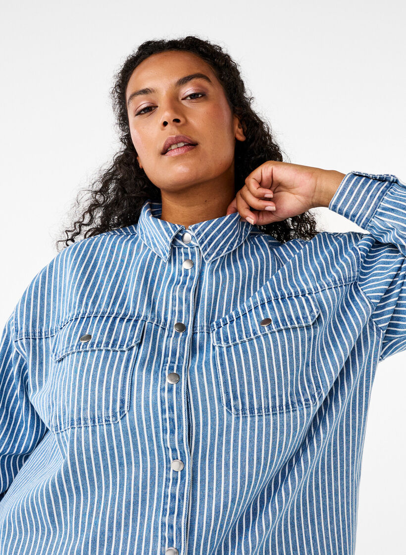 Chemise en jean rayée avec poches de poitrine, Light B.Denim Stripe, Model image number 3